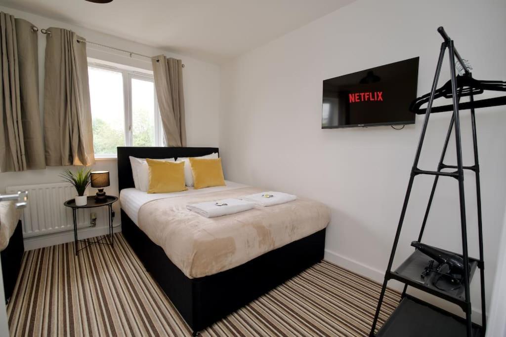 コヴェントリー Highley'S Nest - Fully Furnished Gem, Free Private Parking, Sky Tv & Netflixヴィラ エクステリア 写真
