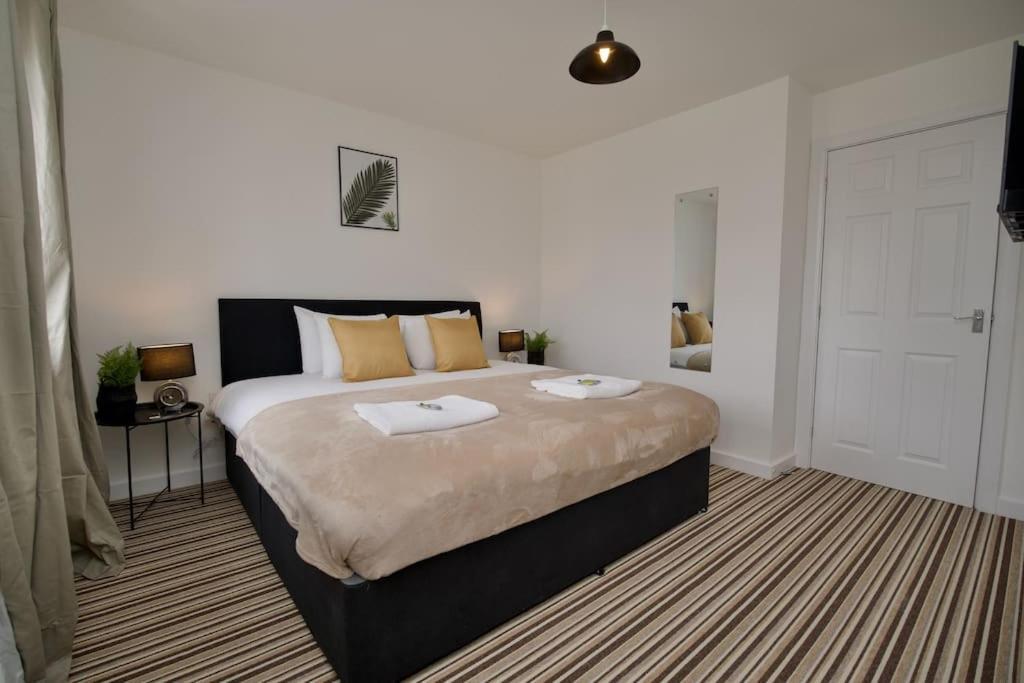 コヴェントリー Highley'S Nest - Fully Furnished Gem, Free Private Parking, Sky Tv & Netflixヴィラ エクステリア 写真